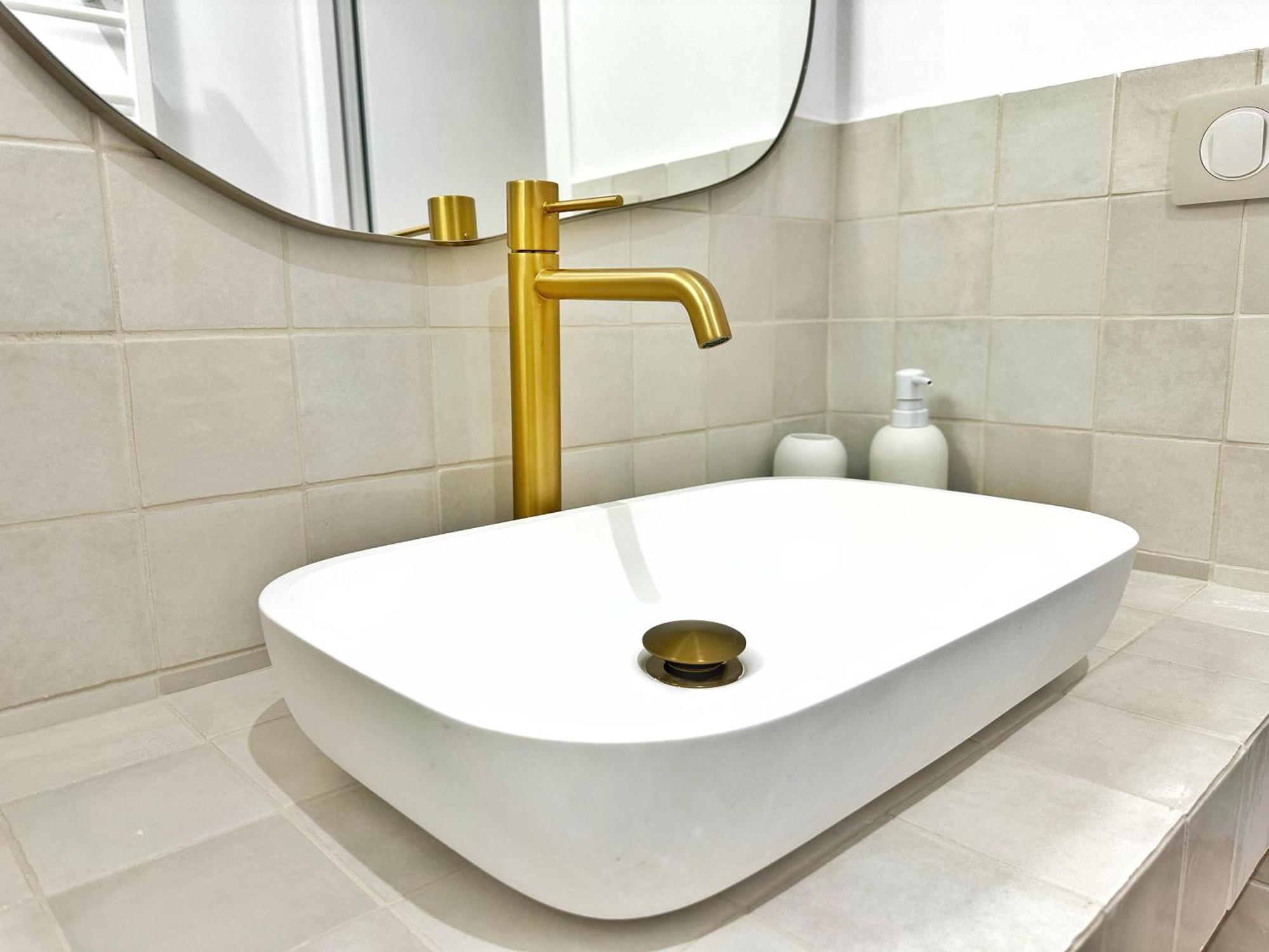 La Maison Cavet 5 Appartements De Standing Au Coeur Du Village ساناري سور مير المظهر الخارجي الصورة